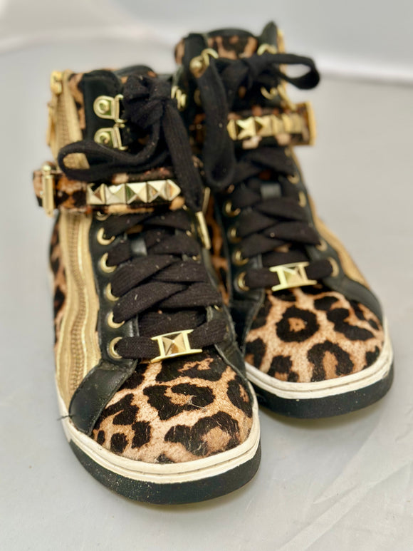 MICHAEL KORS Tennis Shoes Size 5.5 M PREOWNED Majolie Designs