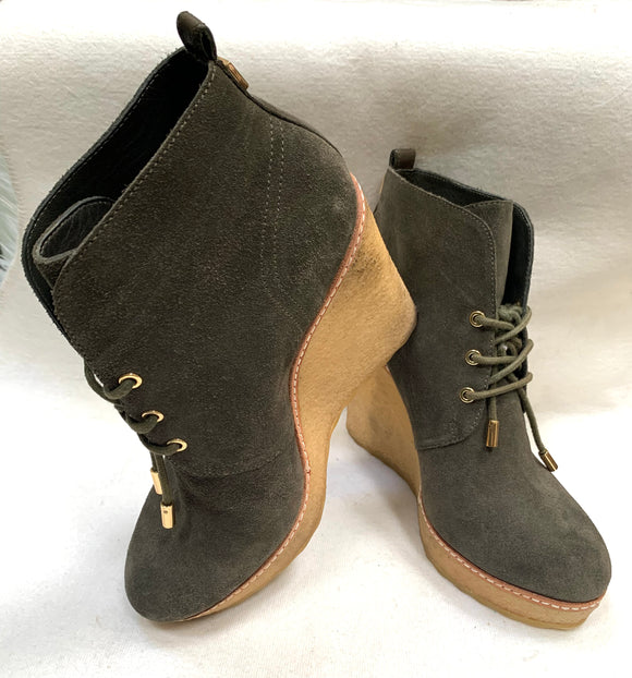 Tory burch top wedge booties